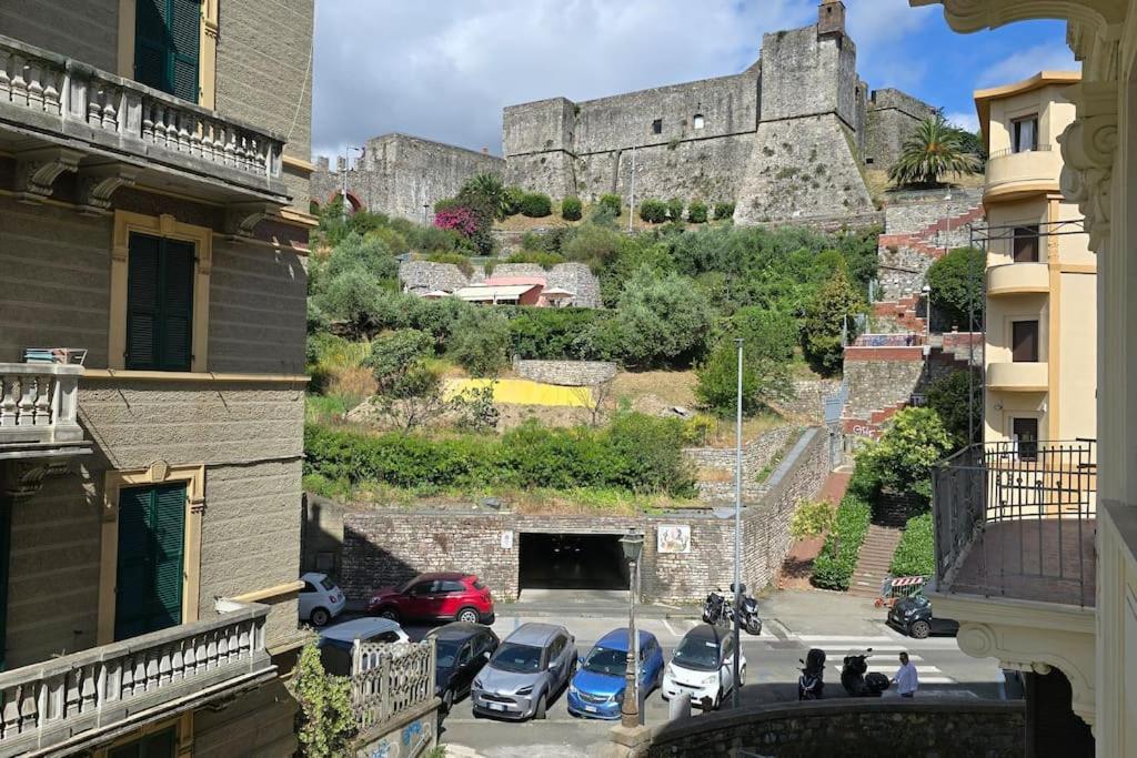 Ferienwohnung Tra Mare E Castello La Spezia Exterior foto
