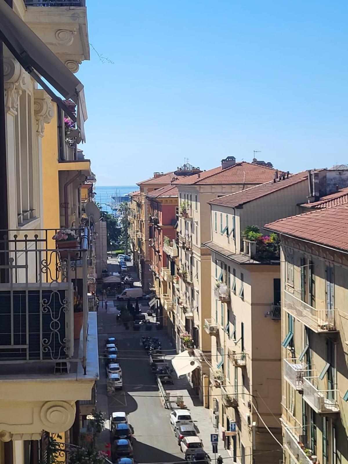 Ferienwohnung Tra Mare E Castello La Spezia Exterior foto